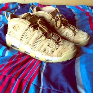 Nike Air Max 2018 gold